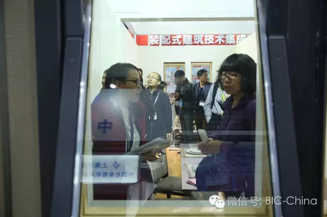 内装18